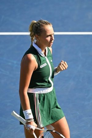 Anett Kontaveit tennis girl