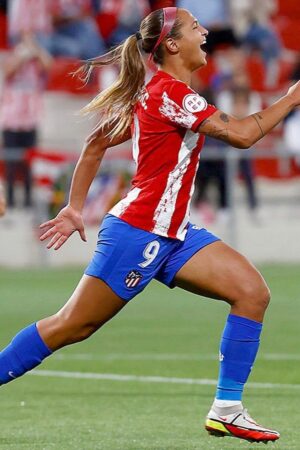 Deyna Castellanos soccer girl