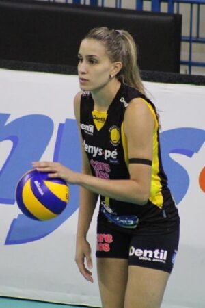 Ellen Braga hot volleyball babe