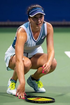 Eva Lys tennis babe