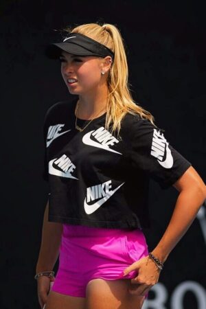 Fanny Stollar hot tennis babe