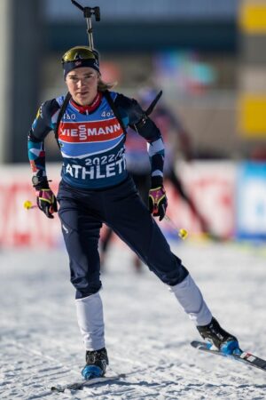 Juni Arnekleiv biathlon girl