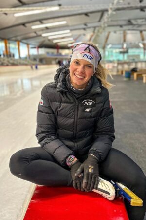 Karolina Bosiek hot speeed skater girl