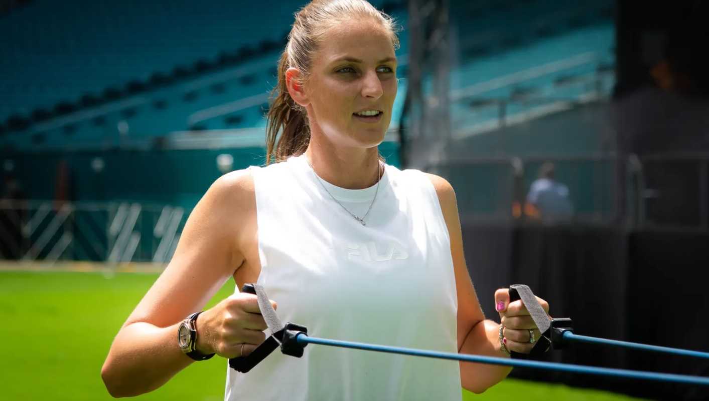 Karolina Pliskova training