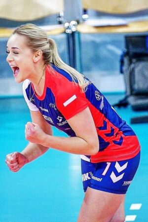 Maria Stenzel volleyball player