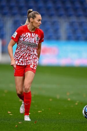 Marie Muller soccer girl