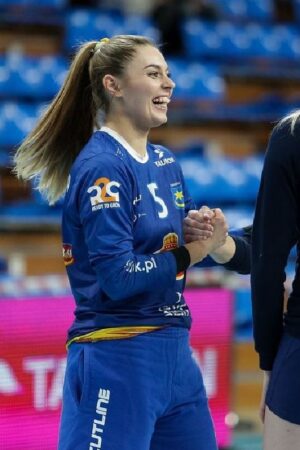 Marta Lyczakowska volleyball girl