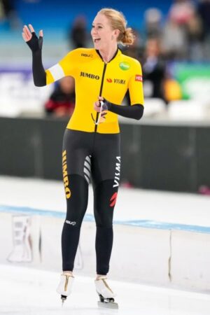 Merel Conijn ice skater