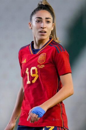 Olga Carmona hot football babe