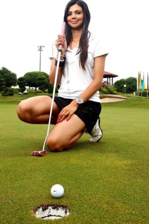 Sharmila Nicollet golfer babe