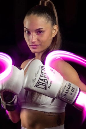 Tania Alvarez boxing girl