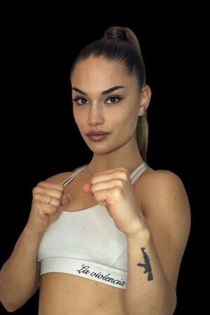 Tania Alvarez hot boxer