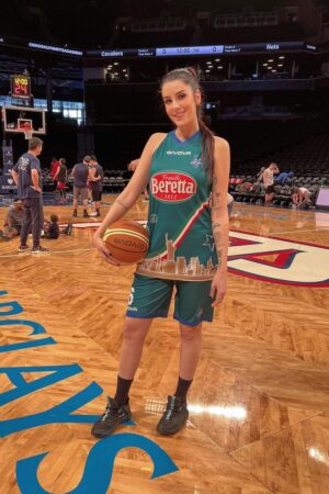 Valentina Vignali basketball girl