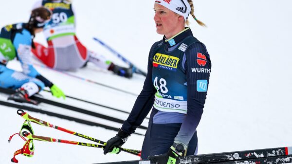 Victoria Carl skiing