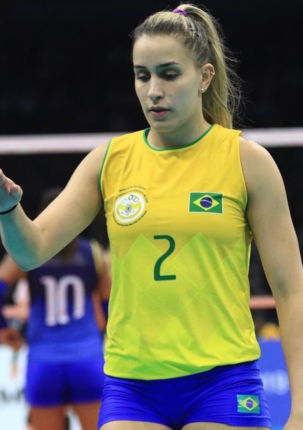 Brazilian volleyball babe Ellen Braga – Femi Sports