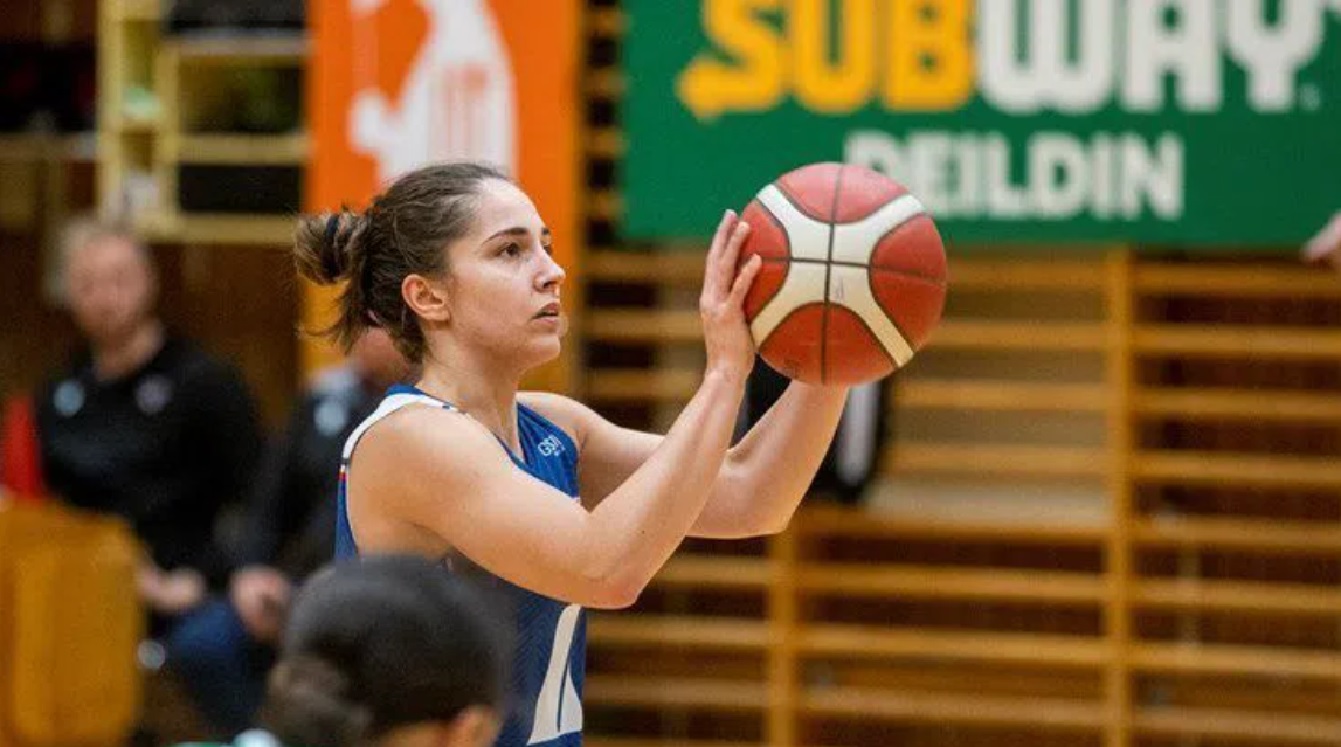 Karina Konstantinova basketball