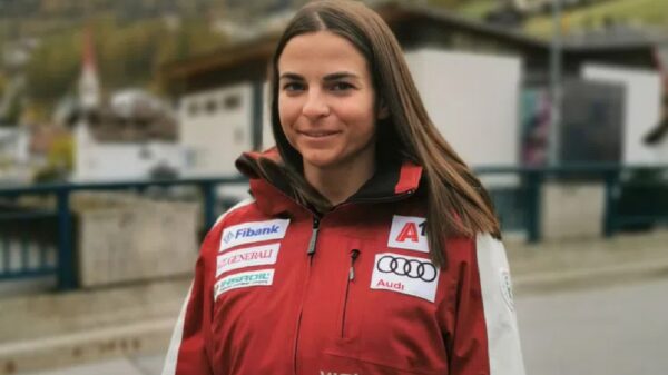 Luisa Bertani skiing