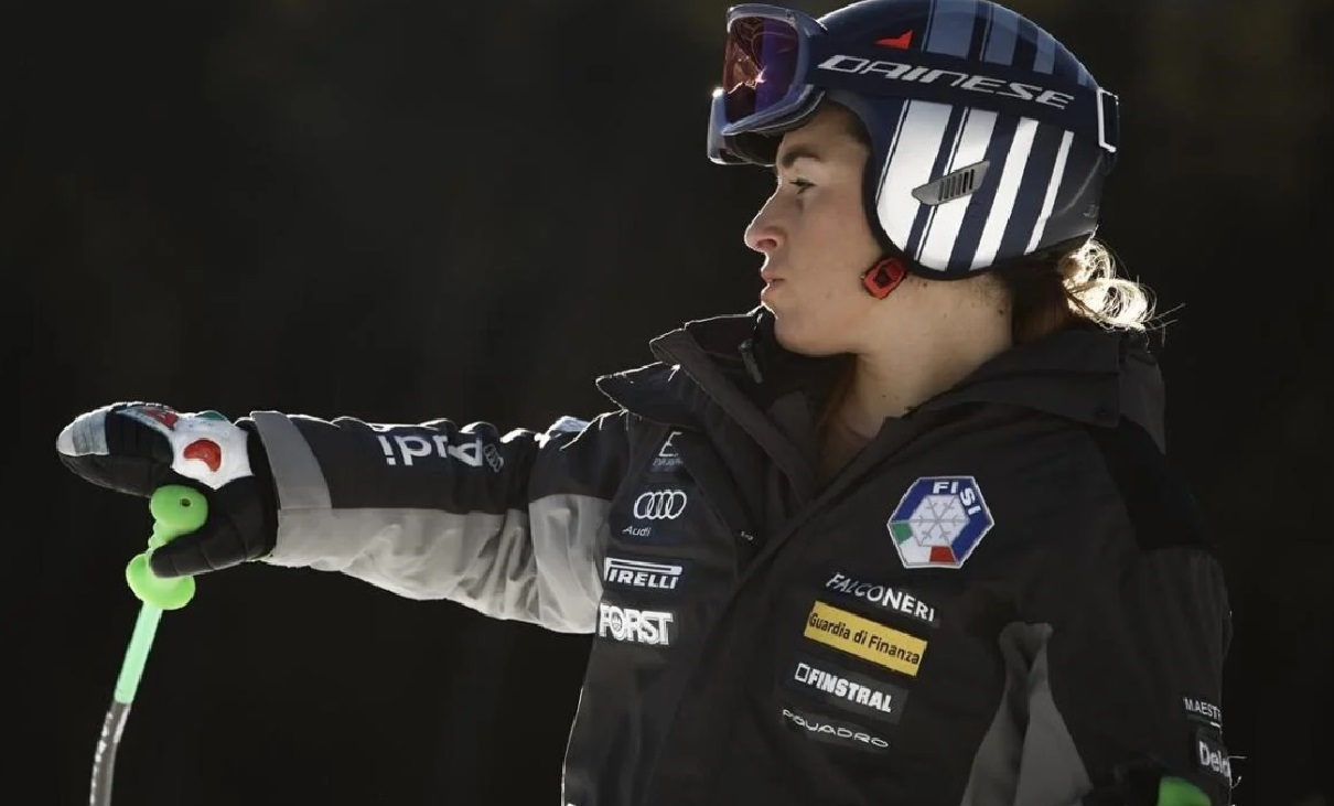 Sofia Goggia skiing
