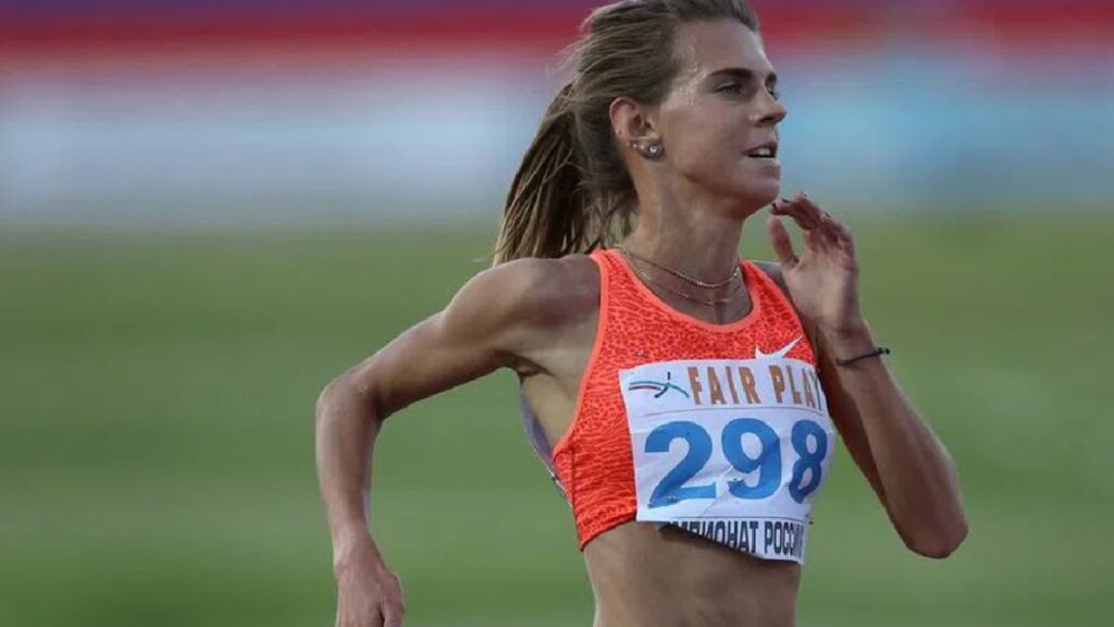 CAS suspended the former European indoor 3000m champion Yelena